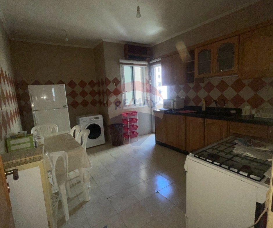 R9-3554 Furnished Apartment for Rent in Nakabet Al Ateba – Tripoli, 200 m²شقة مفروشة للإيجار في نقابة الأطباء طرابلس – 200 م² — Photo 7 of 9