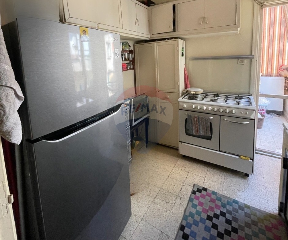 R9-3599 Apartment for Sale in Jemayzet Street – Tripoli, 120 m²شقة للبيع في شارع الجميزات طرابلس – 120 م² — Photo 8 of 8