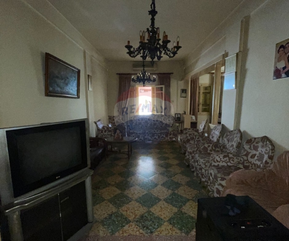 R9-3514 Apartment for Sale in Thaqafa Street, Tripoli – 150 m², Fully Furnishedشقة للبيع في شارع الثقافة طرابلس – 150 م²، مفروشة بالكامل — Photo 9 of 11