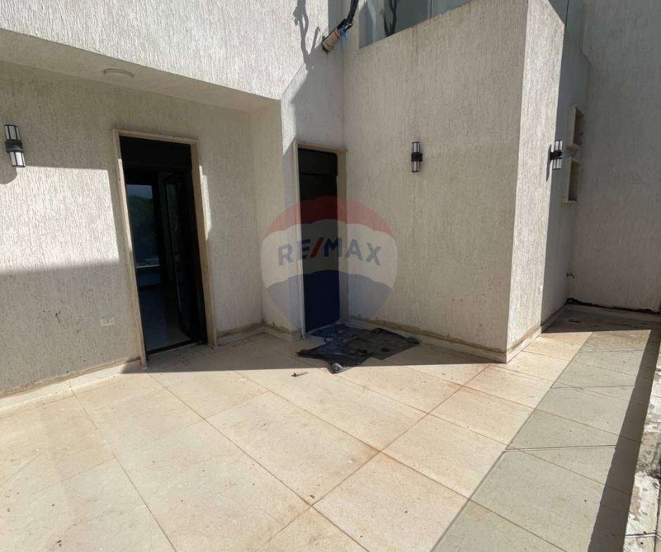 R9-3620 Duplex for Sale in Haykaliyeh – Koura, 300 m², 3 Floors دوبلكس للبيع في هيكلية الكورة – 300 م²، 3 طوابق — Photo 9 of 23