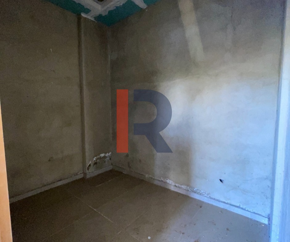 R9-3538 شقة للبيع في برسا الكورة – 150 م² + تراس، الطابق الأرضي — الصورة 10 من 13