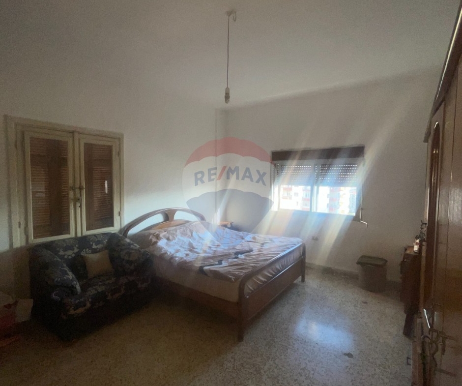 R9-3675 Apartment for Sale in Mina – Port Said Street, Tripoli, 310 m²شقة للبيع في الميناء شارع بورسعيد طرابلس – 310 م² — Photo 9 of 11