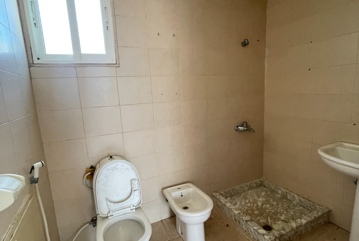 R9-3593 مبنى للإيجار في بتوراتيج الكورة – 900 م²، 3 طوابق — الصورة 10 من 50