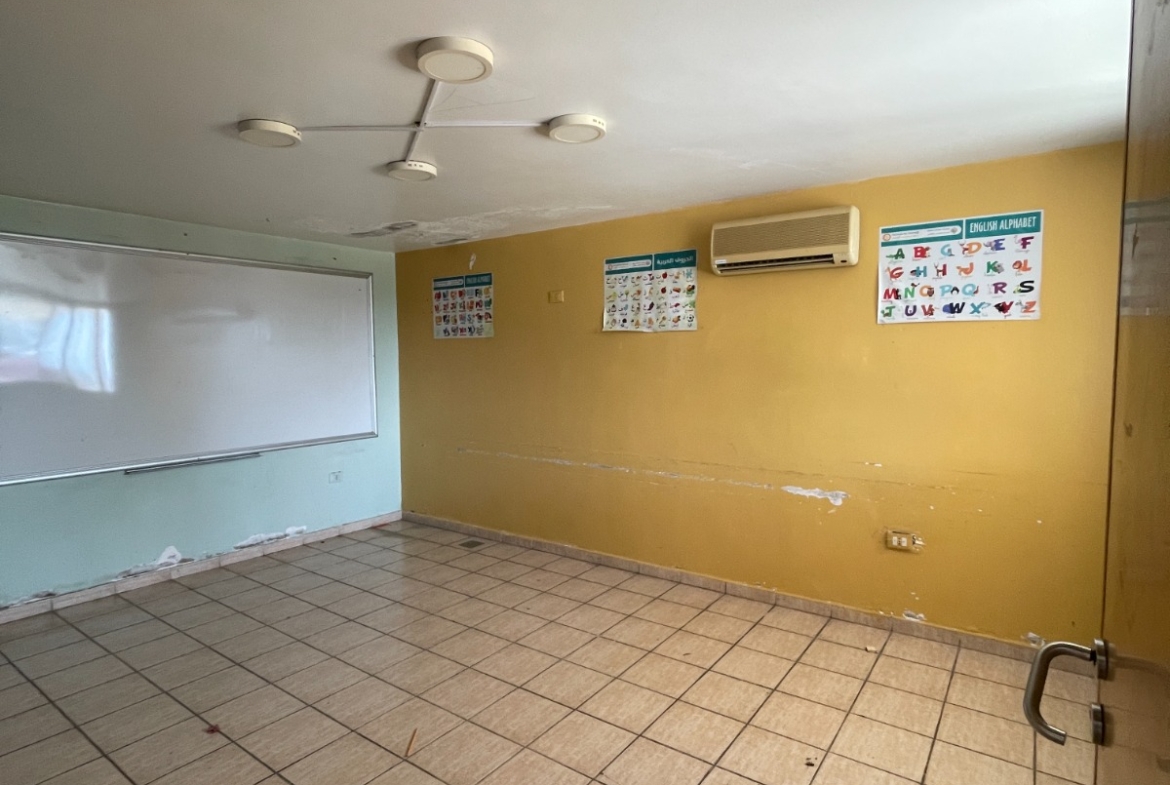 R9-3593 مبنى للإيجار في بتوراتيج الكورة – 900 م²، 3 طوابق — الصورة 14 من 50