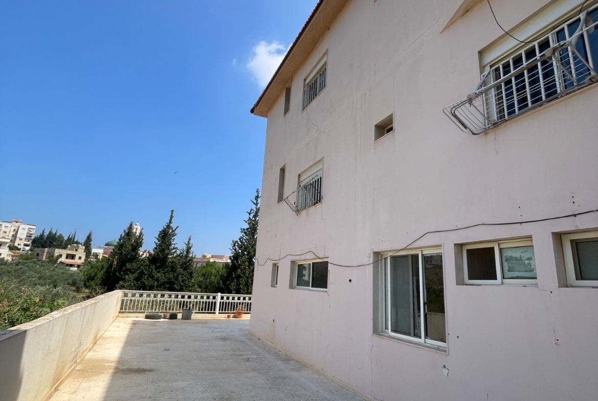 R9-3593 مبنى للإيجار في بتوراتيج الكورة – 900 م²، 3 طوابق — الصورة 12 من 50