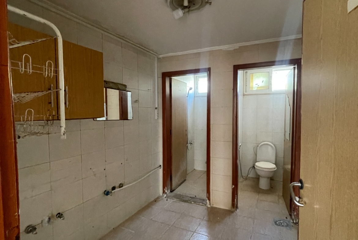 R9-3593 مبنى للإيجار في بتوراتيج الكورة – 900 م²، 3 طوابق — الصورة 4 من 50