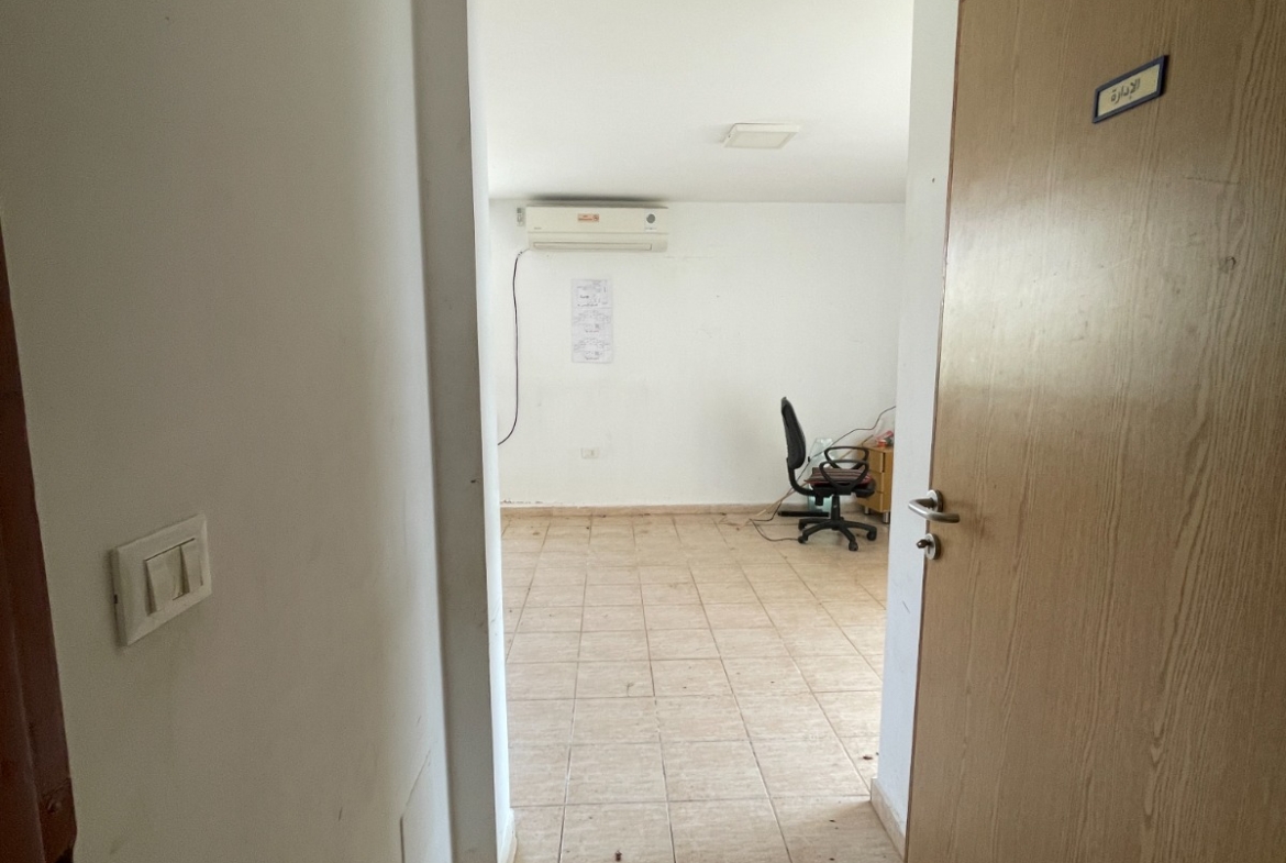 R9-3593 مبنى للإيجار في بتوراتيج الكورة – 900 م²، 3 طوابق — الصورة 7 من 50