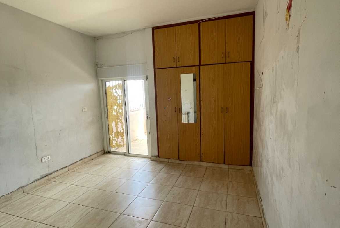 R9-3593 مبنى للإيجار في بتوراتيج الكورة – 900 م²، 3 طوابق — الصورة 35 من 50