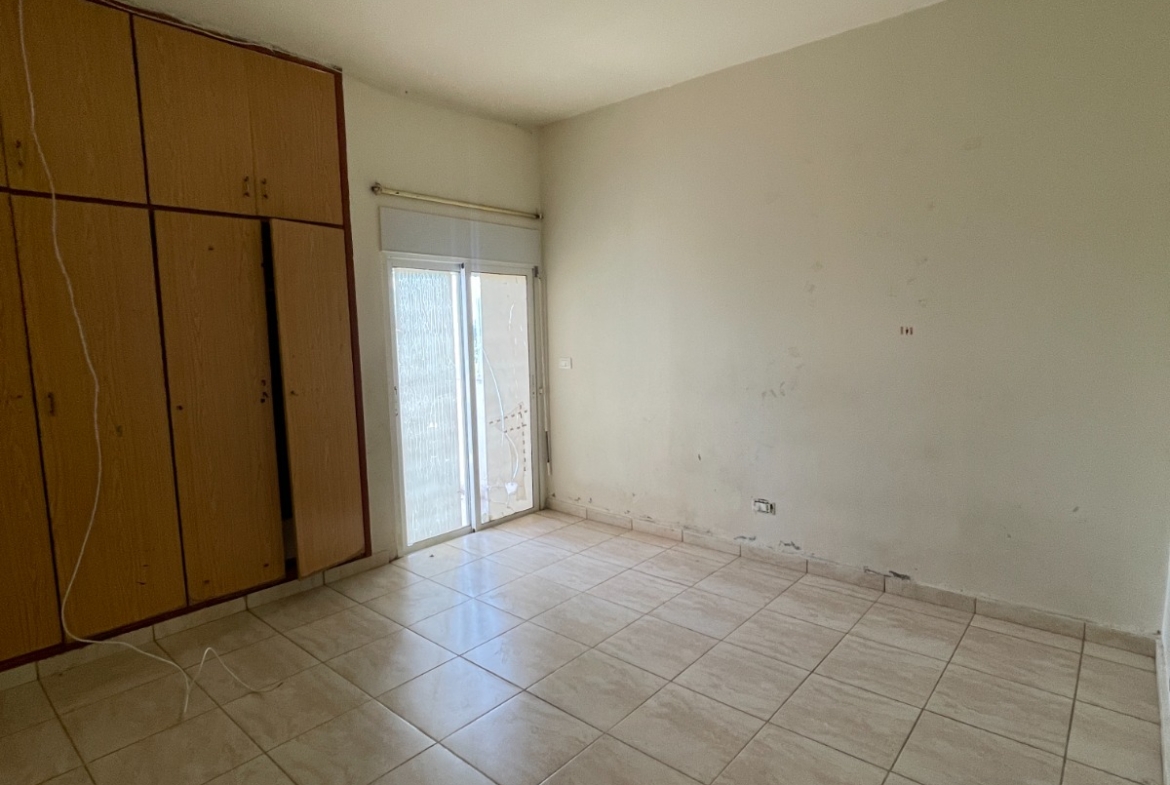 R9-3593 مبنى للإيجار في بتوراتيج الكورة – 900 م²، 3 طوابق — الصورة 43 من 50