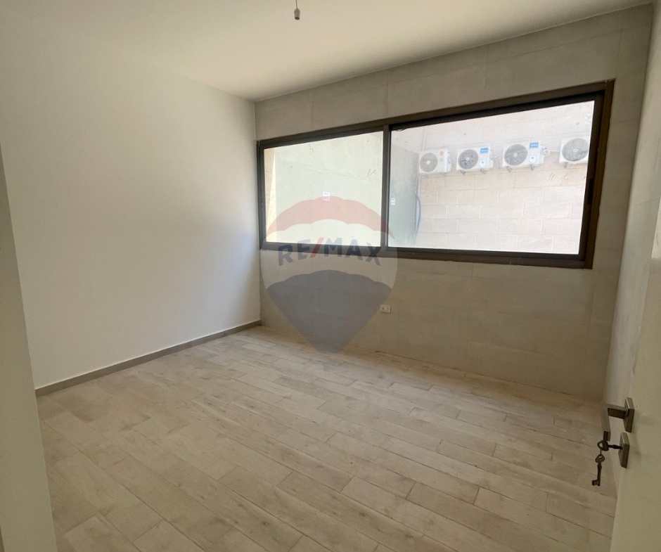 R9-3797 Apartment for Sale in Haykaliyeh – Koura, 140 m², Floor -1 شقة للبيع في هيكلية الكورة – 140 م²، الطابق تحت الأرض (-1) — Photo 3 of 9