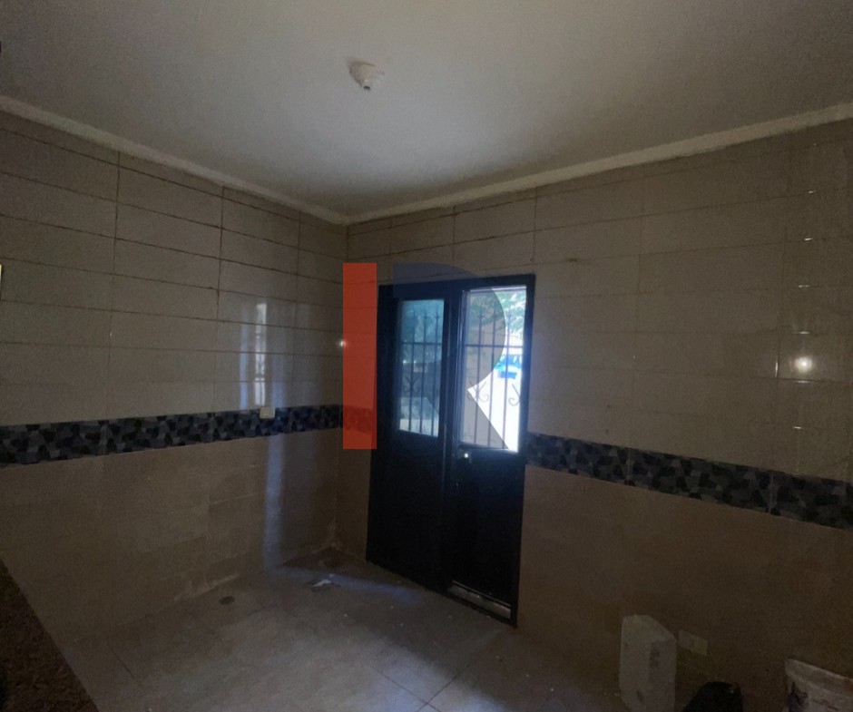R9-3767  شقة للإيجار في أبو سمرا طرابلس – 130 م²، الطابق الأرضي، شبه مفروشة جديدة — الصورة 11 من 13