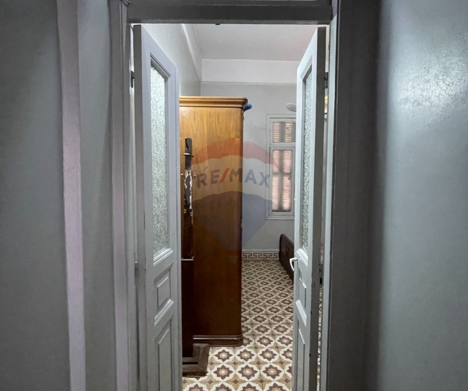 R9-3787 شقة للإيجار في عزمي طرابلس – 280 م² — الصورة 10 من 11