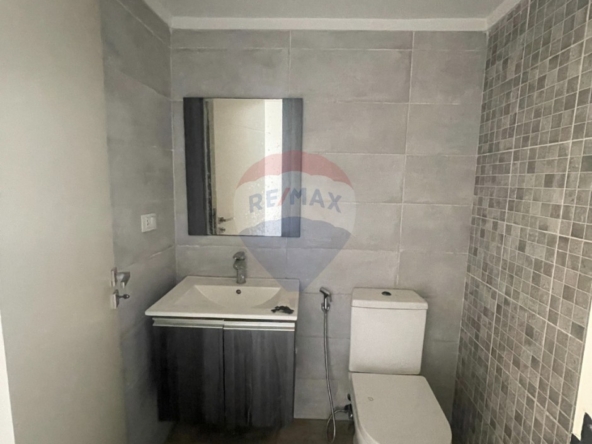 R9-3797 Apartment for Sale in Haykaliyeh – Koura, 140 m², Floor -1 شقة للبيع في هيكلية الكورة – 140 م²، الطابق تحت الأرض (-1) — Photo 4 of 9