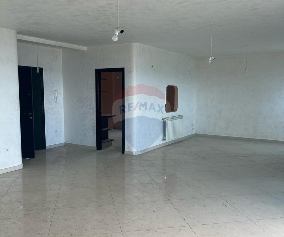 R9-3701 Apartment for Sale in Jel El Dib – Maten, 220 m², 7th Floor, Sea Viewشقة للبيع في جل الديب المتن – 220 م²، الطابق السابع، إطلالة بحرية — Photo 12 of 15