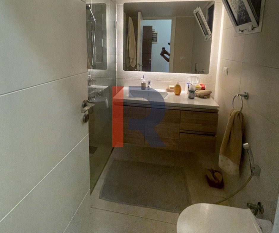 R9-3685 Apartment for Sale in Azmi Street – Tripoli, 220 m²شقة للبيع في شارع عزمي طرابلس – 220 م² — Photo 19 of 19