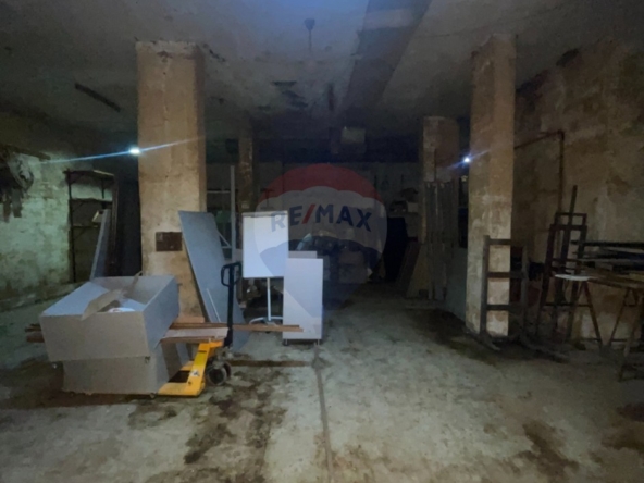 R9-3690 Warehouse for Sale in Metran – Tripoli, 700 m² مستودع للبيع في المطران طرابلس – 700 م² — Photo 2 of 12