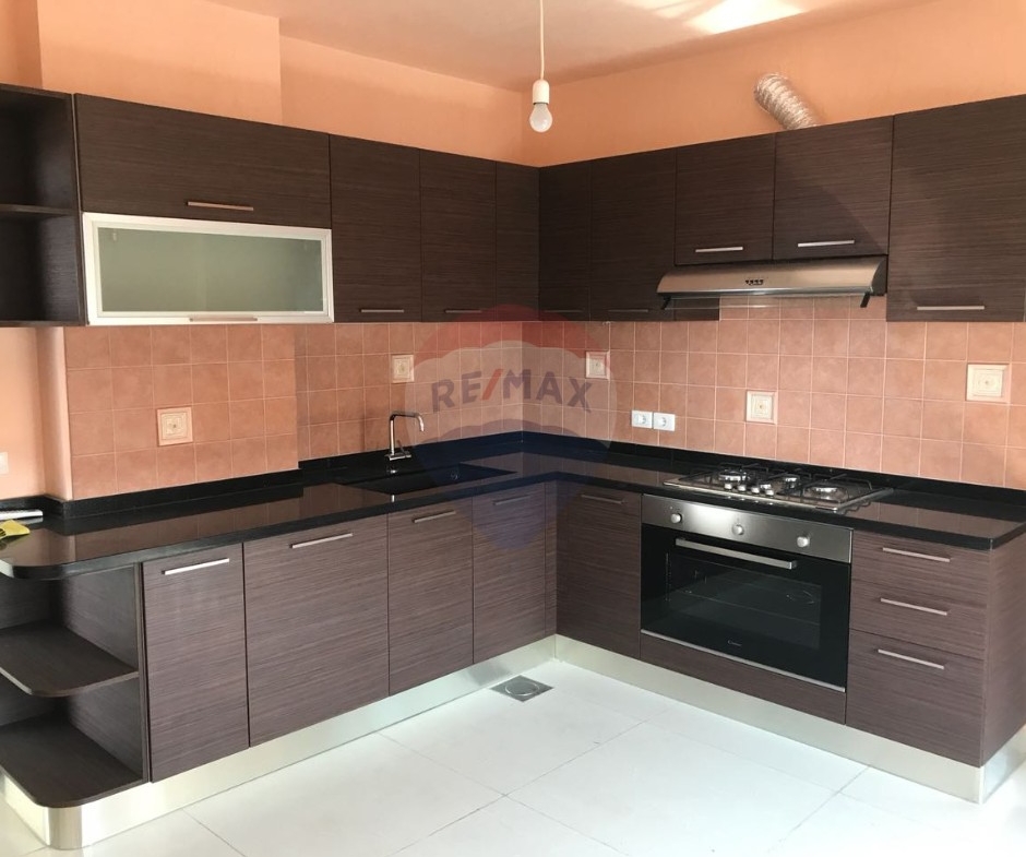 R9-3701 Apartment for Sale in Jel El Dib – Maten, 220 m², 7th Floor, Sea Viewشقة للبيع في جل الديب المتن – 220 م²، الطابق السابع، إطلالة بحرية — Photo 2 of 15