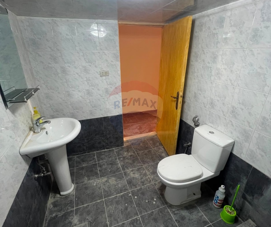 R9-3734 Countryside House with 3 Shops for Sale in Asoun – Danniyeh, 1250 m² Property بيت ريفي + 3 محلات للبيع في عاصون الضنية – 1250 م² — Photo 14 of 24