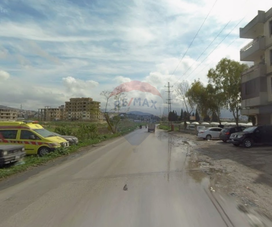 R9-3746 Shop for Sale in Zgharta – Mejdlaya, 106 m²محل للبيع في زغرتا مجدليا – 106 م² — Photo 2 of 2