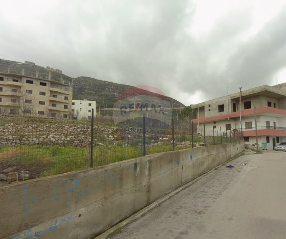 R9-3794  أرض للبيع في بقاعصفيرين الضنية – 1,100 م²، سكنية، تصنيف 20/40 — الصورة 3 من 4
