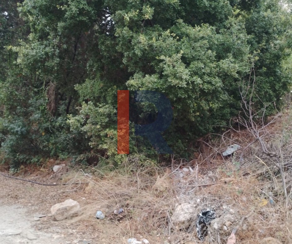 R9-3736 Land for Sale in Broumana – Kanabeh, 490 m², Zoning 30/90 أرض للبيع في برمانا كنَبه – 490 م²، تصنيف 30/90 — Photo 3 of 3