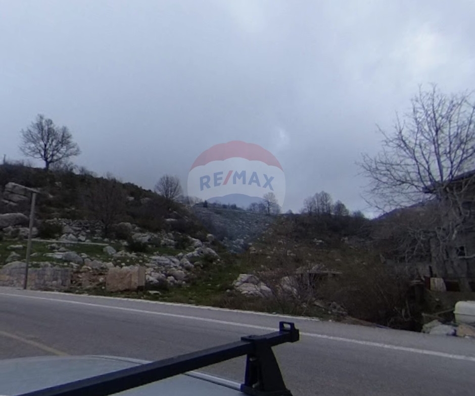 R9-3747 Land for Sale in Zaarour – Mount Lebanon, 1,184 m² أرض للبيع في زعرور جبل لبنان – 1,184 م² — Photo 3 of 3