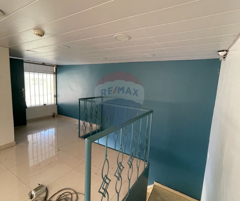 R9-3785 محل مع مستودع للبيع في شارع الثقافة طرابلس – 300 م² — الصورة 3 من 14