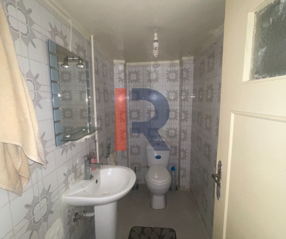 R9-3684 شقة للبيع في الجميزات طرابلس — الصورة 4 من 10