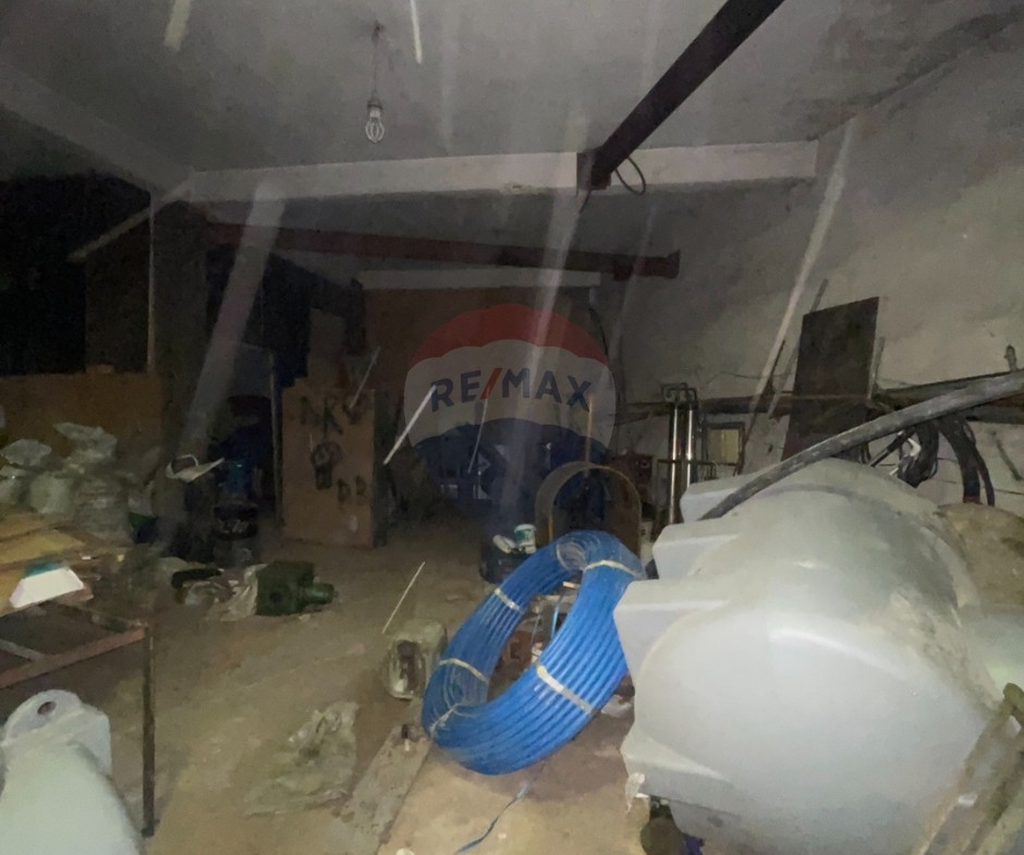R9-3711 Warehouse for Sale in Jisr Al Mallouleh – Tripoli, 280 m², 4 m Heightمستودع للبيع في جسر الملولة طرابلس – 280 م²، ارتفاع 4 أمتار — Photo 4 of 6