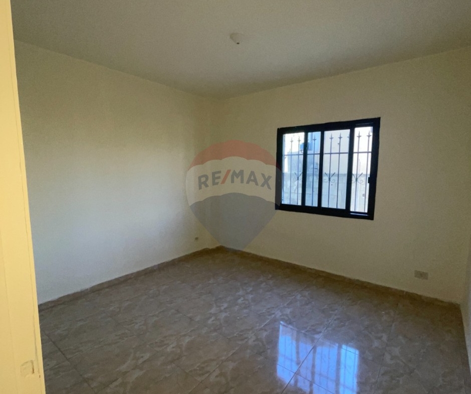 R9-3767  شقة للإيجار في أبو سمرا طرابلس – 130 م²، الطابق الأرضي، شبه مفروشة جديدة — الصورة 4 من 13