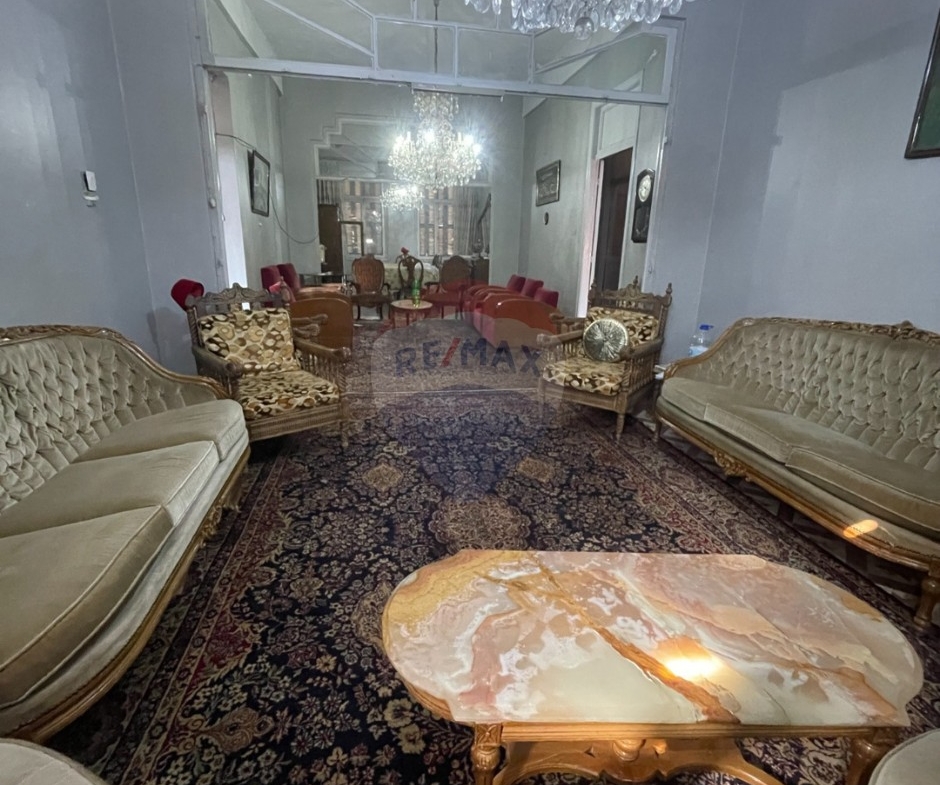 R9-3787 شقة للإيجار في عزمي طرابلس – 280 م² — الصورة 3 من 11