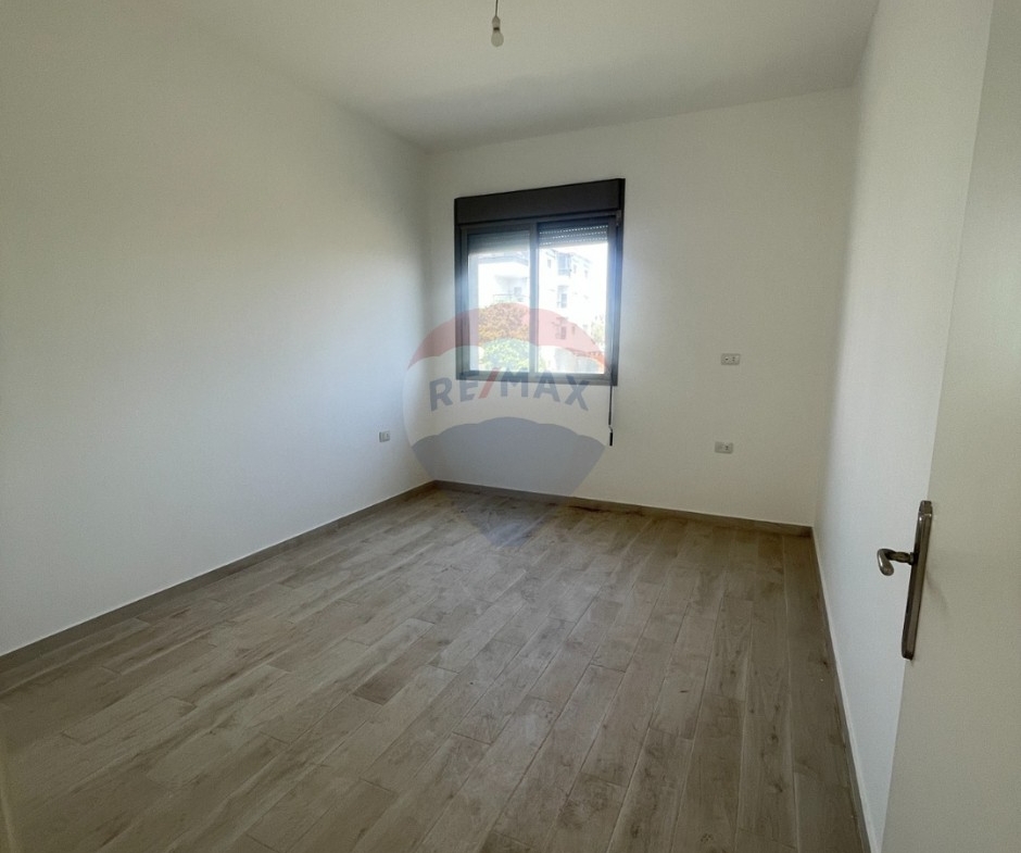 R9-3797 Apartment for Sale in Haykaliyeh – Koura, 140 m², Floor -1 شقة للبيع في هيكلية الكورة – 140 م²، الطابق تحت الأرض (-1) — Photo 7 of 9