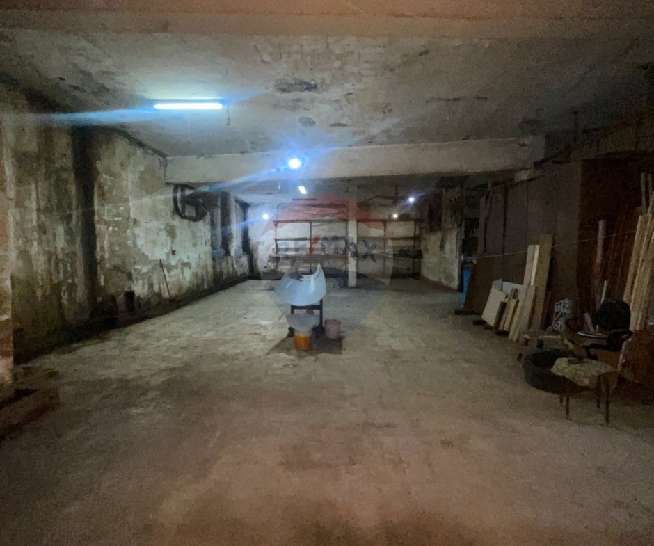 R9-3690 Warehouse for Sale in Metran – Tripoli, 700 m² مستودع للبيع في المطران طرابلس – 700 م² — Photo 5 of 12