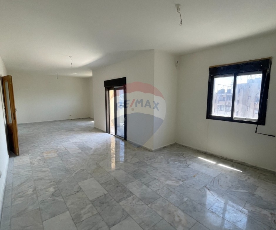 R9-3688 Apartment for Sale in Nakabet Al Ateba – Tripoli, 11th Floorشقة للبيع في نقابة الأطباء طرابلس – الطابق 11 — Photo 5 of 14