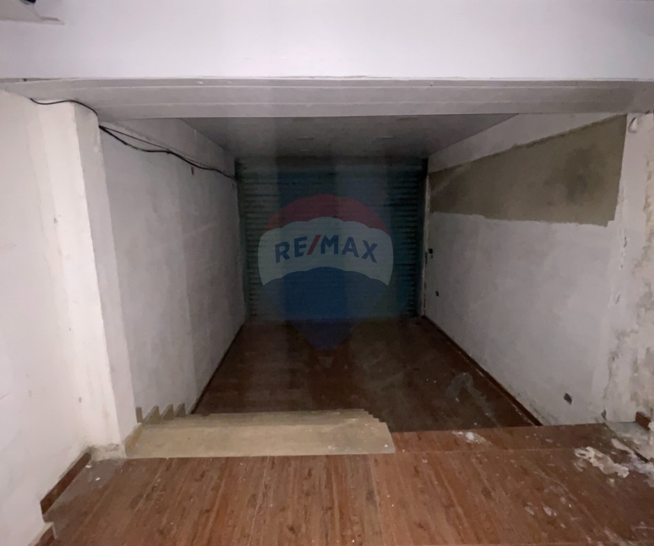 R9-3785 محل مع مستودع للبيع في شارع الثقافة طرابلس – 300 م² — الصورة 6 من 14