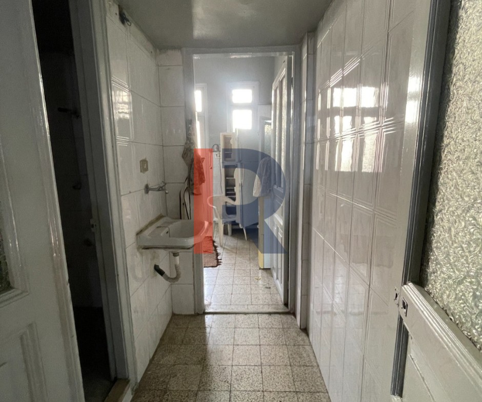 R9-3787 شقة للإيجار في عزمي طرابلس – 280 م² — الصورة 9 من 11