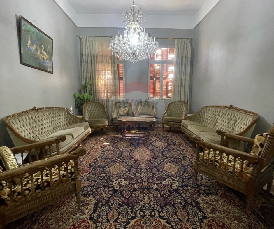 R9-3787 شقة للإيجار في عزمي طرابلس – 280 م² — الصورة 2 من 11