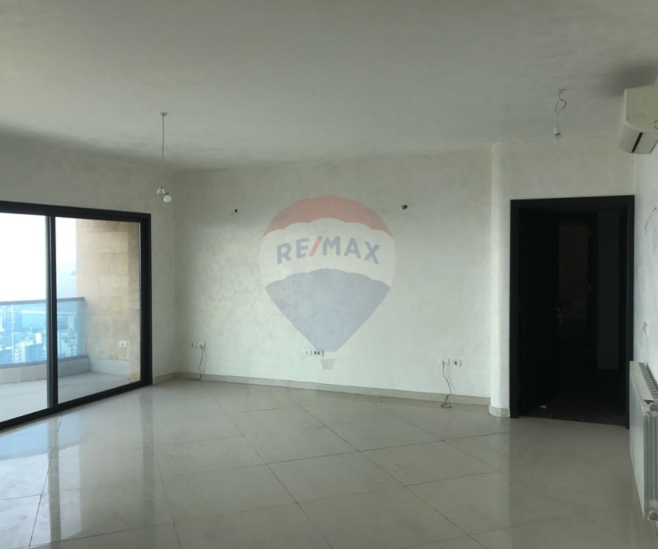 R9-3701 Apartment for Sale in Jel El Dib – Maten, 220 m², 7th Floor, Sea Viewشقة للبيع في جل الديب المتن – 220 م²، الطابق السابع، إطلالة بحرية — Photo 8 of 15
