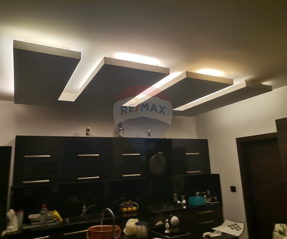 R9-3799 دوبلكس فاخرة للبيع في كفرحبيب كسروان – 5 غرف ماستر — الصورة 8 من 15