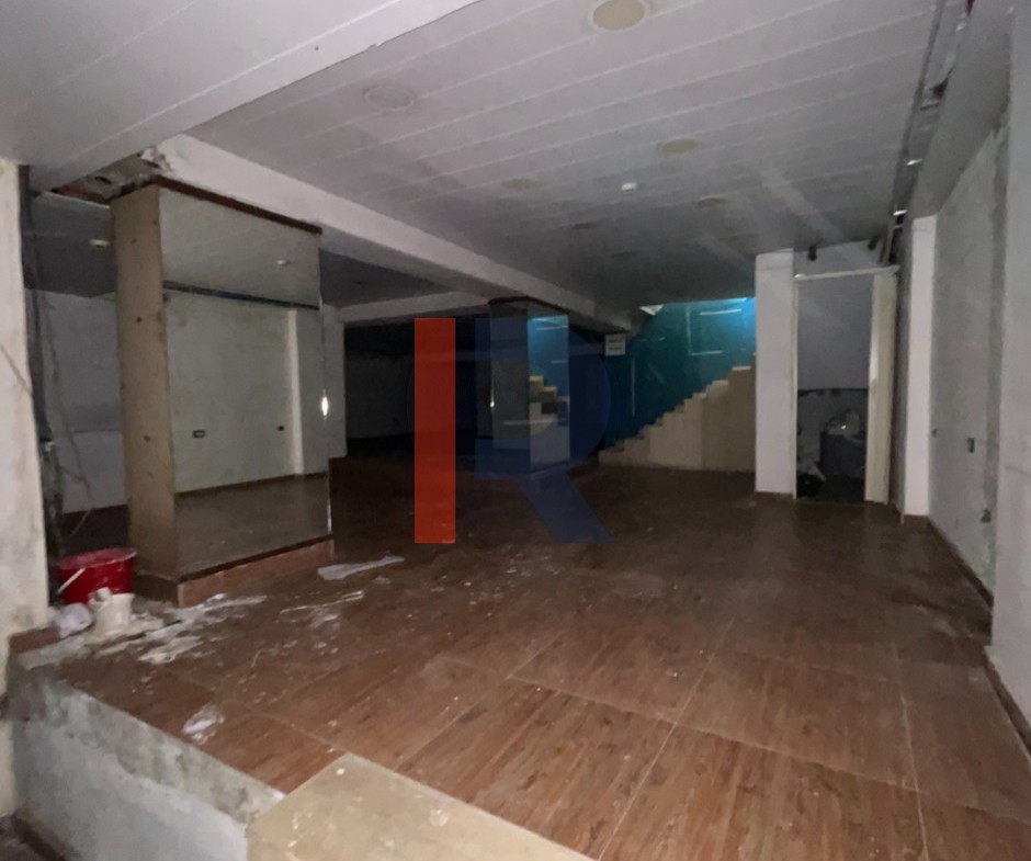 R9-3785 محل مع مستودع للبيع في شارع الثقافة طرابلس – 300 م² — الصورة 9 من 14