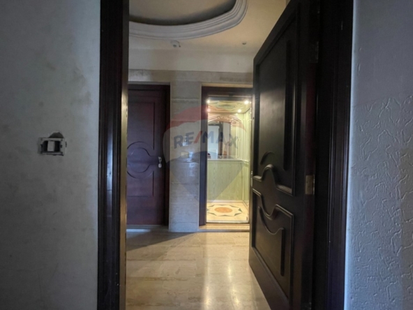 R9-3895 Furnished Apartment for Rent in Dam wel Farez – Tripoli, 300 m²شقة مفروشة للإيجار في الضم والفرز – طرابلس، 300 م² — Photo 2 of 28