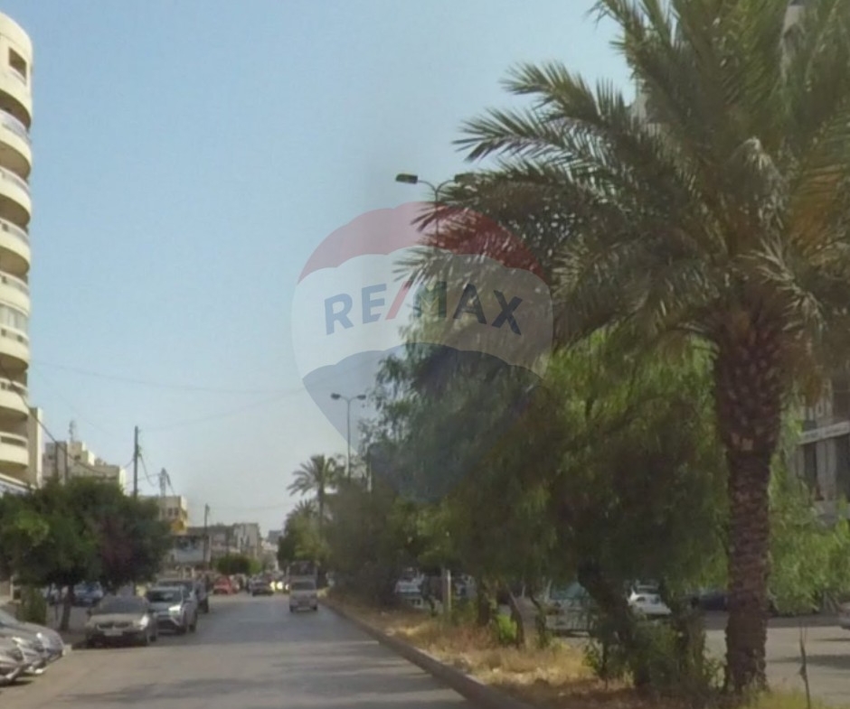 R9-3835 Spacious Apartment for Rent in Boulevard Bahsas – Tripoli, 300 m² + 240 m² Terrace شقة واسعة للإيجار في بوليفارد بحصاص – طرابلس، 300 م² + تراس 240 م² — Photo 2 of 2