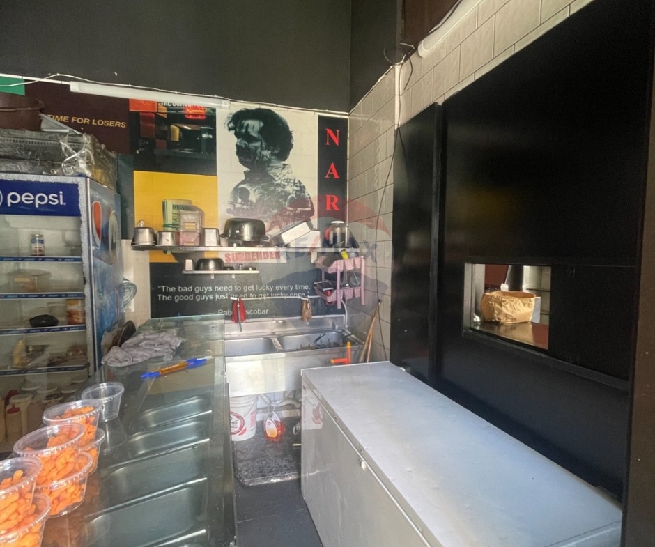 R9-3851 Running Burger Business – Maarad Street, Tripoli, Famous Brand, Equipment, Social Media, Brand Price $17,000مشروع براند برغر قائم – شارع المعرض طرابلس، معدات كاملة، حضور قوي على إنستغرام، سعر العلامة 17,000 دولار — Photo 10 of 10