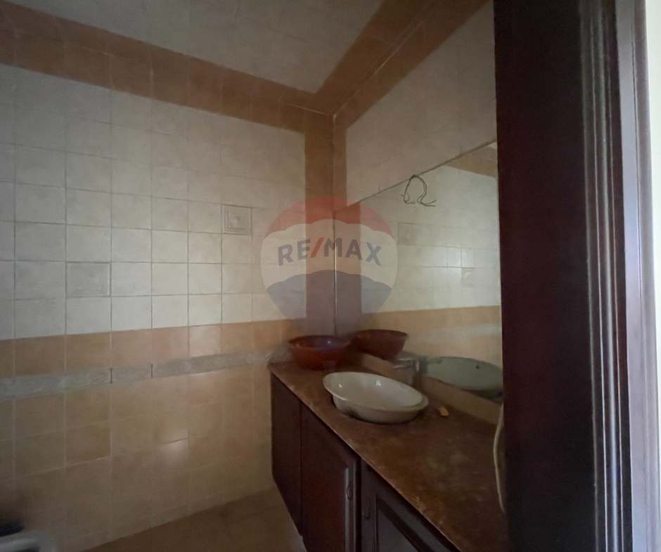 R9-3876 Apartment for Sale in Dam W Farez – Tripoli, 300 m², 10th Floor, Fully Furnishedشقة للبيع في ضم وفرز – طرابلس، 300 م²، الطابق العاشر، مفروشة بالكامل — Photo 11 of 27