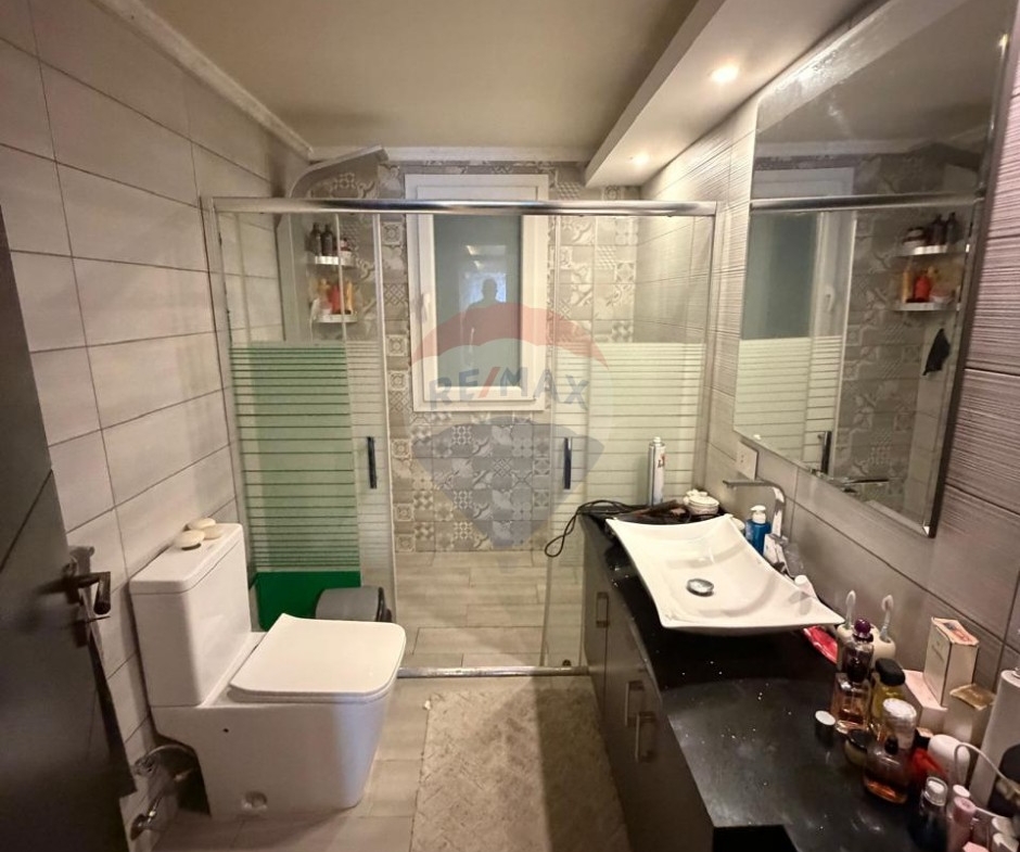 R9-3896 Apartment for Sale in Balamand – Koura, 260 m², Panoramic Mountain & Sea Viewشقة للبيع في البلمند – الكورة، 260 م²، إطلالة بانورامية على البحر والجبل — Photo 11 of 15