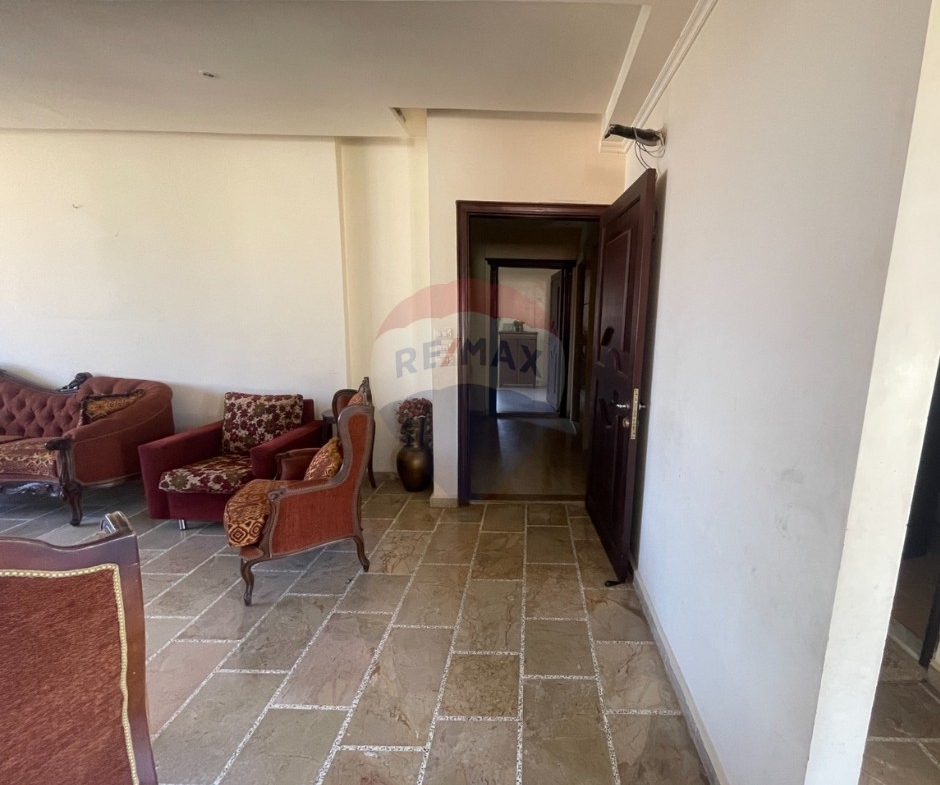 R9-3895 Furnished Apartment for Rent in Dam wel Farez – Tripoli, 300 m²شقة مفروشة للإيجار في الضم والفرز – طرابلس، 300 م² — Photo 24 of 28