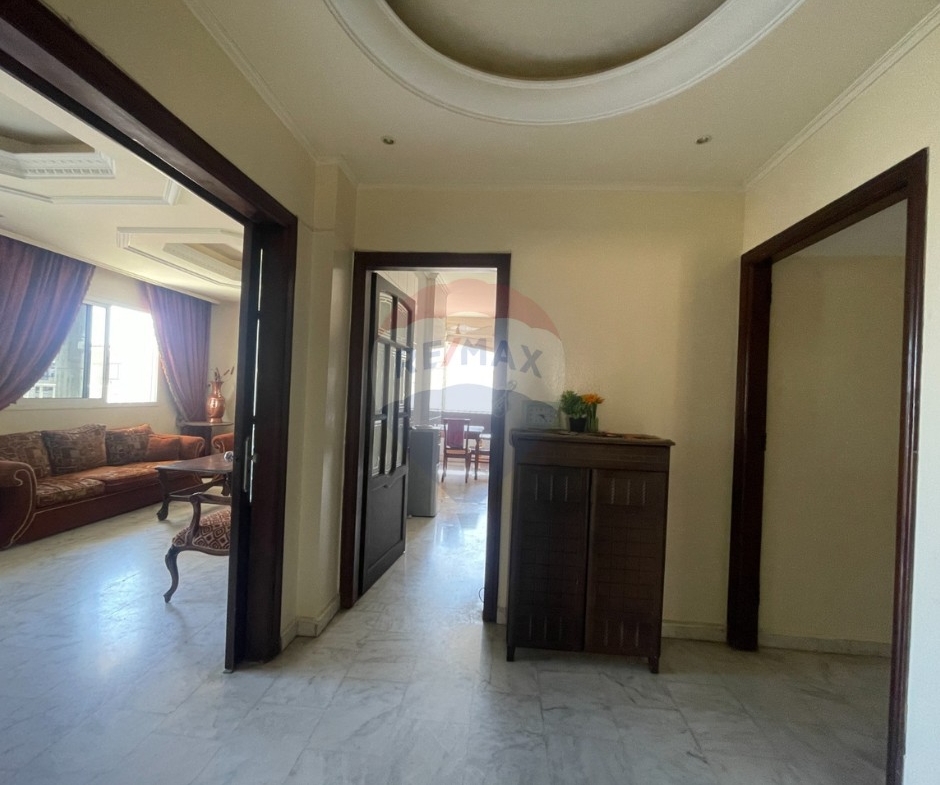 R9-3895 Furnished Apartment for Rent in Dam wel Farez – Tripoli, 300 m²شقة مفروشة للإيجار في الضم والفرز – طرابلس، 300 م² — Photo 25 of 28