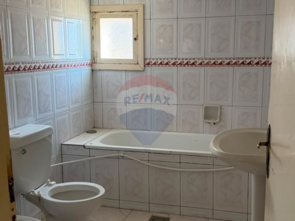 R9-3823 Apartment for Rent in Bakhoun – Danniyeh, 140 m²شقة للإيجار في بخعون – الضنية، 140 م² — Photo 2 of 6