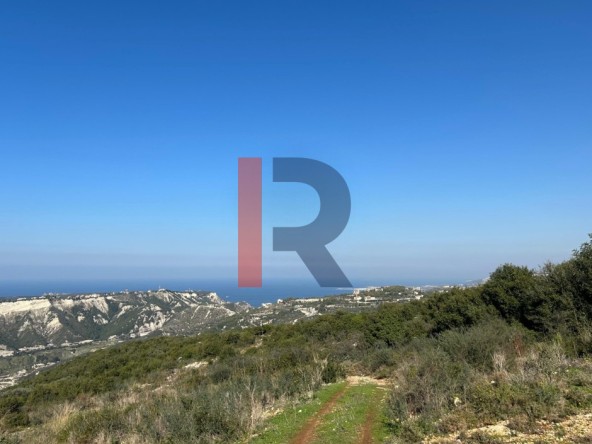 R9-3827 Land for Sale in Aabrine – Batroun, 1,550 m², Sea View — Photo 2 of 8