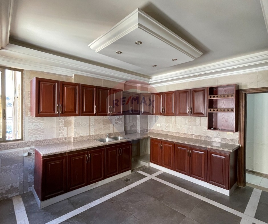 R9-3828 Apartment for Rent in Bahsas Boulevard – Tripoli, 9th Floorشقة للإيجار في بحصاص بوليفارد – طرابلس، الطابق التاسع — Photo 2 of 11